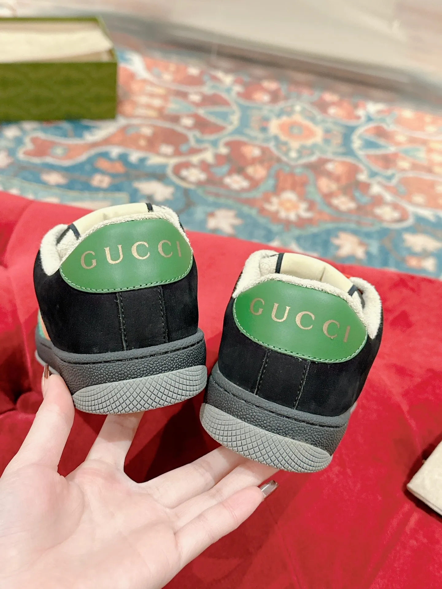 👟👟Ex-factory price 560👟👟 Men ➕10 Gucci————Purchase version GG series distressed dirty shoes-hot style is coming! 9 times out of 10 sales, you will definitely get the money. Ready stock! Spot goods! Spot goods! New colors added - the ultimate version on the market! Purchase the original version and develop it... fabric, material, outsole, and details can be compared at will! Open-mold Swarovski one-to-one replica rhinestone chain...Metal cherry pendant...Metal double G crystal cylindrical mark...Gucci original customized narrow webbing...Super flash series - flash diamond chain. The cherry decoration is detachable and can be changed into two to match with each other to show your personality. Exclusive color-brushed cowhide fabric. Hand-made distressed is very textured and has a sense of luxury! The details of the workmanship can be seen in the drawings, and no line is missed. The original terry cloth is delicate, soft and more comfortable and breathable. The privately stamped two-color original TPU outsole (lower layer is wider and the upper layer is narrower). Matching packaging⭐️ Size: Female 35-40 Male 39-44 (Female 41 Male 45 customized)